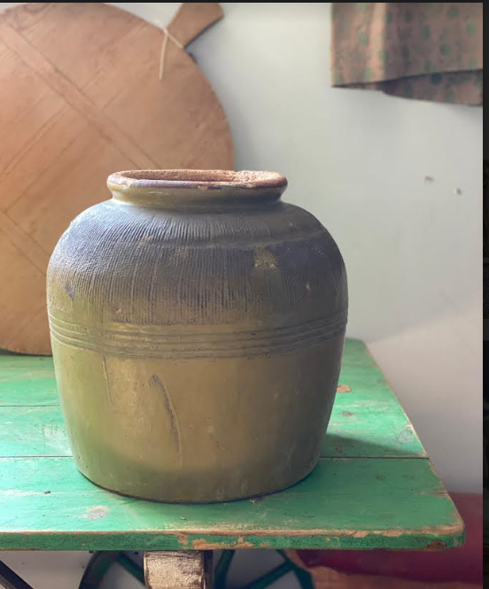 Antique Medium Glazed Decorative Ginger Jar Vase Etched